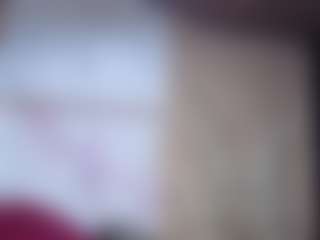 Isabella MILF webcam performer live streaming