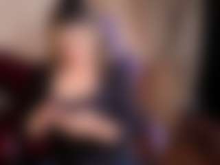 Live cam show with Isabella - Juguetes on livesuperchat.net