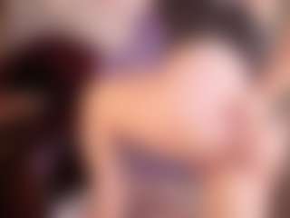 Live cam show with Isabella - Smart on TastyBlacksLive