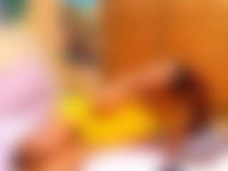 Live cam show with DarkSweetRose - Athletic Ebony on sexylive.show