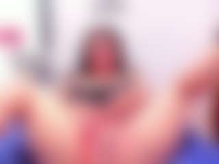 Live cam show with Nikitaa20 - Brown Eyes on Fit Hotties