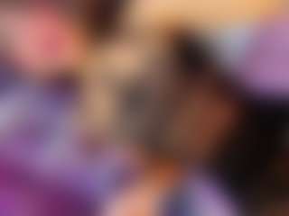 Live cam show with VeronicaRosee - Average on TeamSkeetLive