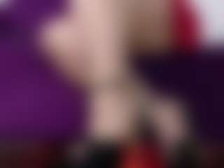 Live cam show with Emmasexxy - Sensual on Gym Cam Girls