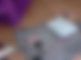Live cam show with Emmasexxy - Horney on camwithhim.com