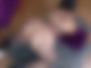 Live cam show with Emmasexxy - Chubby on SmokeAndPoke