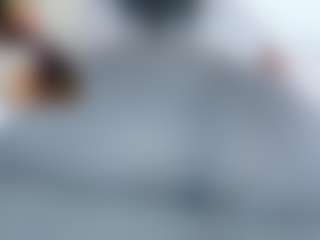 Live cam show with Emmasexxy - Colombia on Camsoda