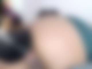 Live cam show with Emmasexxy - Colombia on Camsoda