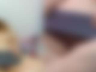 Live cam show with SweetXL - Chubby on fuklive.com