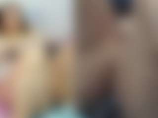 Live cam show with SweetXL - Nipple Play on Camsoda