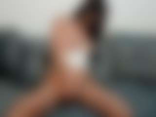 AliciaRaynee's Live Sex Cam Show