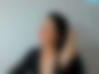 AmyKolbold33's Live Sex Cam Show