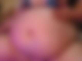 Live cam show with samybellys - Belly on Hubzter Live
