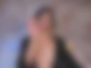 Live cam show with Cristal-Heart - Rubia on Camming Site