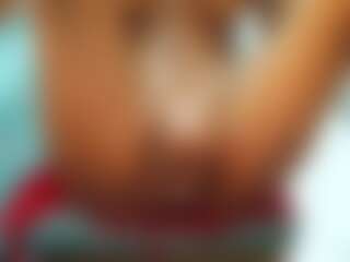 karinagigi's Live Sex Cam Show
