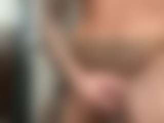 AnonymousCoupleのライブセックスチャットショー