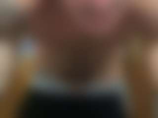AnonymousCouple's Live Sex Cam Show