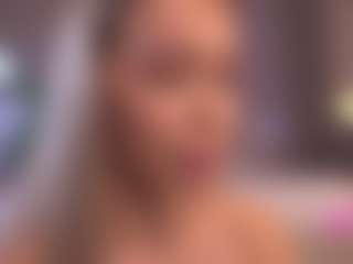 Live cam show with Spring-Day - Raven Hair on Hubzter Live