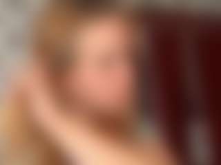 Live cam show with AlisMoona - Blue Eyes on livesuperchat.net