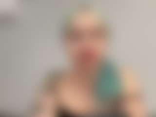 Live cam show with AlisMoona - Ukrainian on xDating | united states