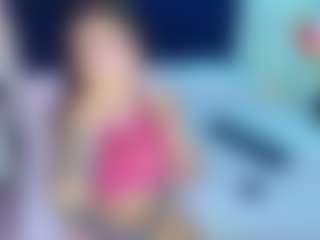 Live cam show with Milu-balmer - Public Brown Hair on Gym Cam Girls
