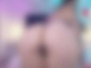 Live cam show with Milu-balmer - Nipple Piercings on Milfs Live