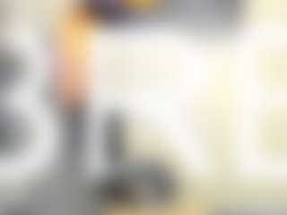 Sara MILF webcam performer live streaming