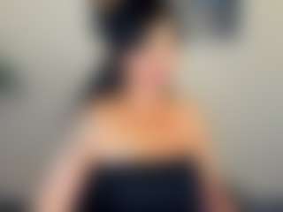 Live cam show with Sara - Public Mature on fuck-show.com