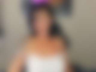 Live cam show with Sara - Granny Brown Hair on Uber Horny