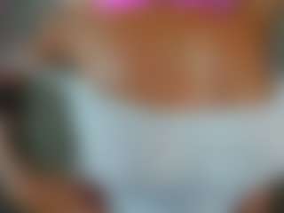 Live cam show with Sara - Bedroom Brown Hair on Soda Cam