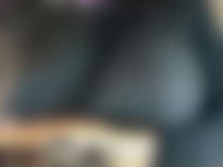 Sara MILF webcam performer live streaming