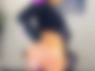 Live cam show with Sara - Boots on xxxlivecams.org
