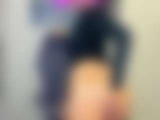 Live cam show with Sara - Boots on hrnylive.com