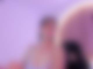 desireee-e's Live Sex Cam Show