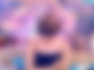 Live cam show with Deliah - Spanking on Camsoda
