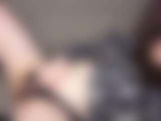 Live cam show with Lana - Bitch on Fit Hotties