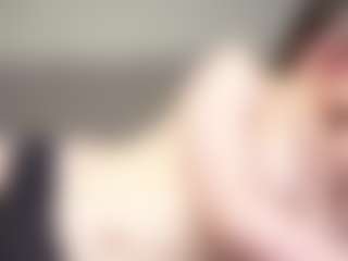 Live cam show with Lana - Bitch on TeamSkeetLive