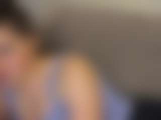 Live cam show with Lana - Cumslut on Dare Cams