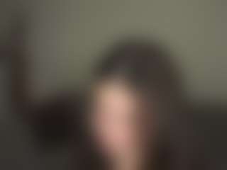 Live cam show with Lana - Cumslut on Hubzter Live