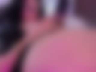 Live cam show with valeria-jade - Colombia MILF on Camsoda