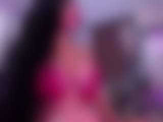 Live cam show with valeria-jade - Colombia MILF on Camsoda