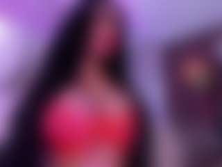 Live cam show with valeria-jade - Nails on Milfs Live