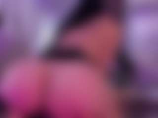 Live cam show with valeria-jade - Curly Hair on Mixed Magazine Live