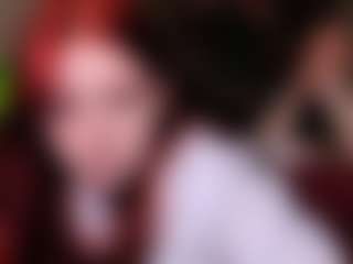 Live cam show with LaylaGlamm - Teasing on Dare Cams