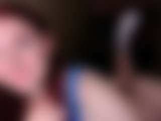 Live cam show with LaylaGlamm - Teasing on 1on1-livenow