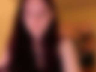 Live cam show with LaylaGlamm - Smoking on madthumbs