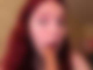 Live cam show with LaylaGlamm - Girlnextdoor on Streamer API