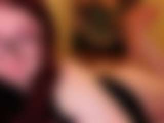 Live cam show with LaylaGlamm - Ddlg on MyBangCams