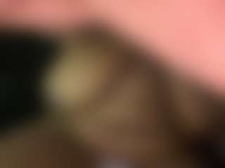 Realwetpussy32's Live Sex Cam Show