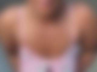 Realwetpussy32's Live Sex Cam Show