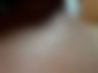 Realwetpussy32's Live Sex Cam Show